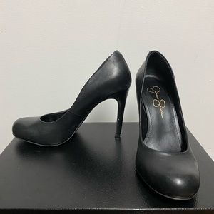 Jessica Simpson - Black Leather Heels